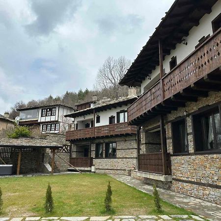Къщи За Гости Неси Leshten Exterior photo