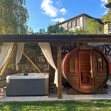 Къщи За Гости Неси Leshten Exterior photo
