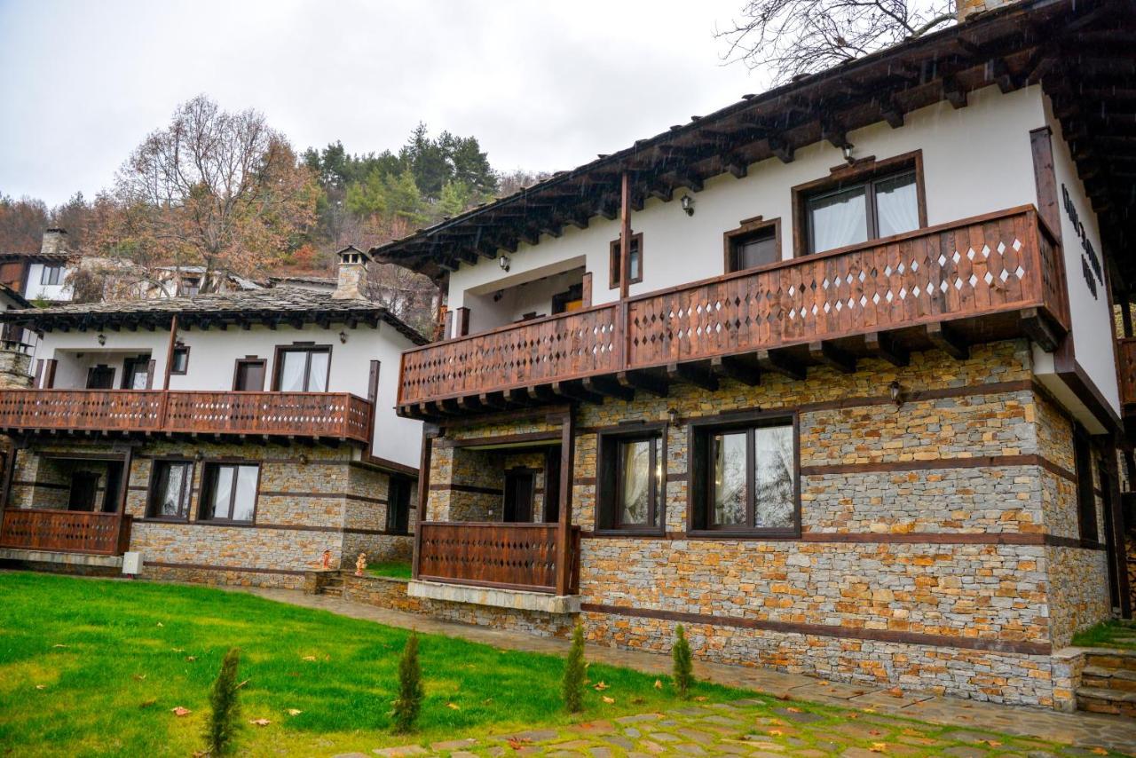 Къщи За Гости Неси Leshten Exterior photo