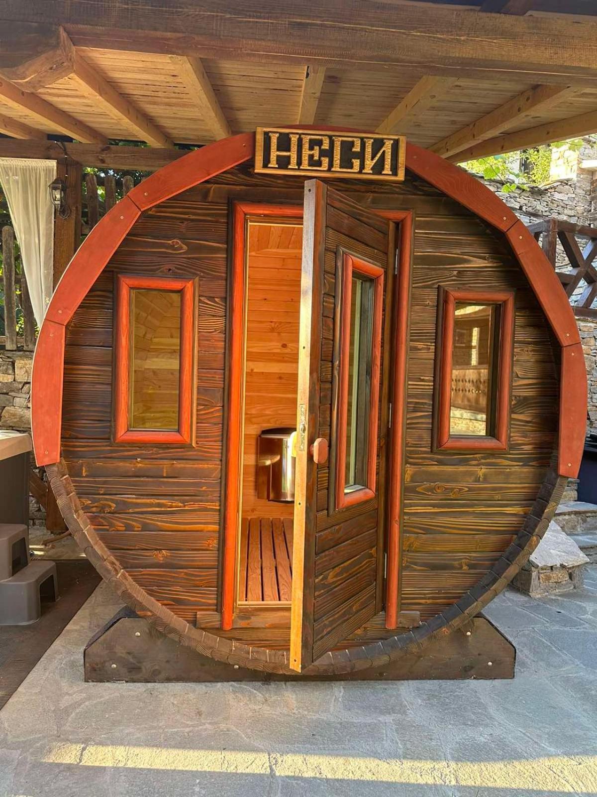 Къщи За Гости Неси Leshten Exterior photo